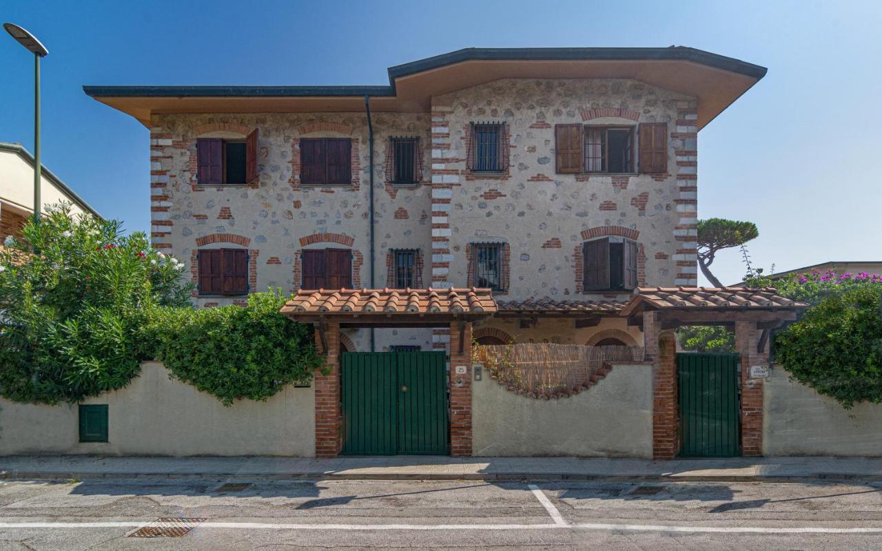 Villa Il Fortino Camaiore Bagian luar foto